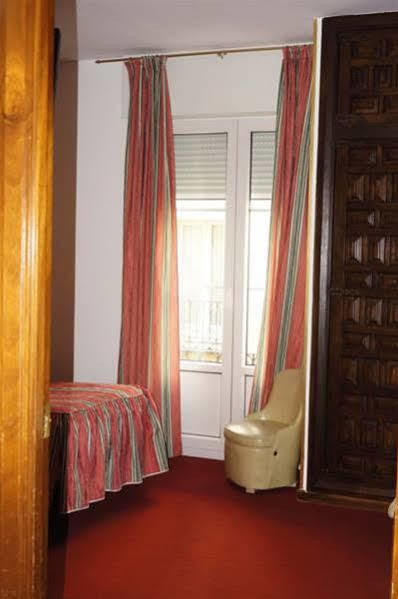 Hostal La Numantina Logroño Zewnętrze zdjęcie