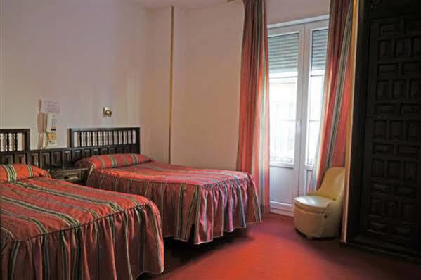 Hostal La Numantina Logroño Zewnętrze zdjęcie